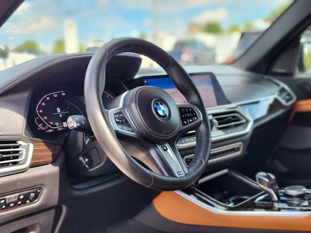 Used 2019 BMW X5 xDrive50i w/ M Sport Package AWD/4WD image 19