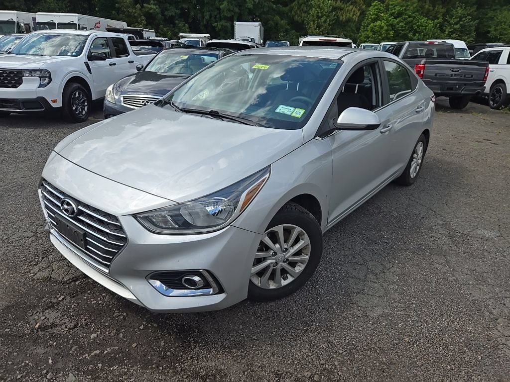 Used 2022 Hyundai Accent SEL FWD image 3
