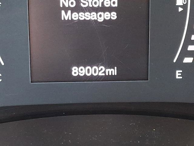 Used 2018 Jeep Renegade Latitude w/ Popular Equipment Group AWD/4WD image 19