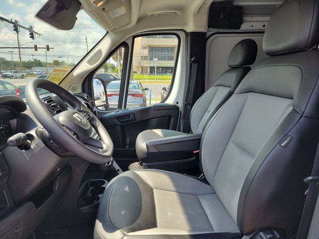 Used 2025 RAM ProMaster 2500 w/ Convenience Group FWD image 13