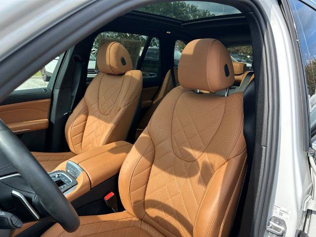 Used 2023 BMW X5 xDrive45e w/ Parking Assistance Package AWD/4WD image 13