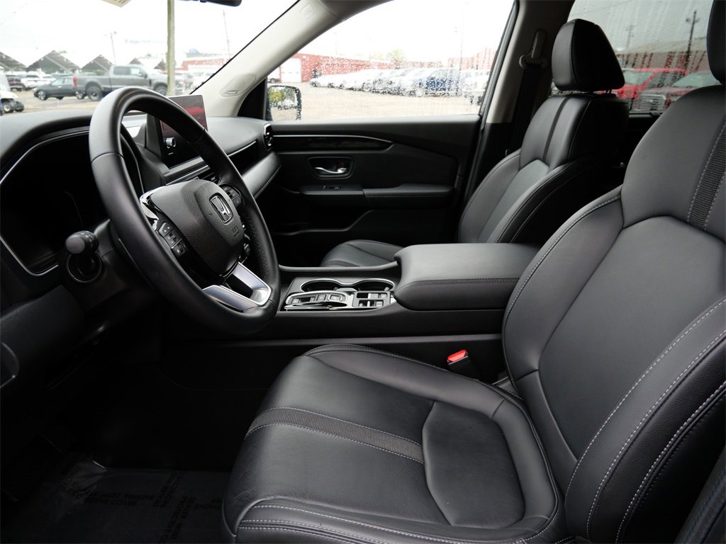Used 2024 Honda Pilot Touring image 15