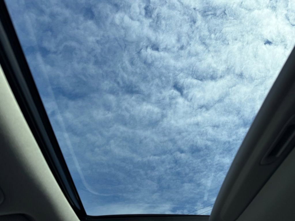 Used 2022 Kia Telluride EX w/ EX Premium Package image 23