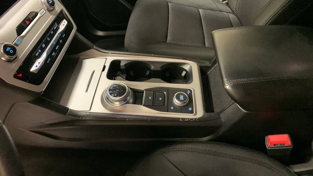 Certified 2023 Ford Explorer XLT w/ Class IV Trailer Tow Package image 45