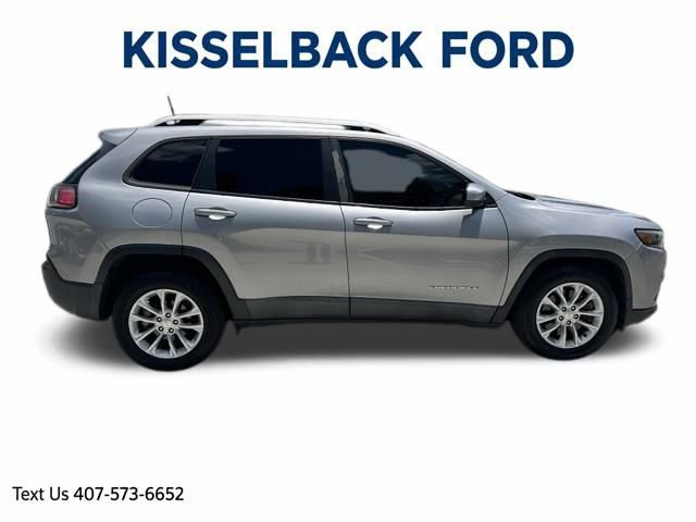 Used 2020 Jeep Cherokee Latitude FWD image 3