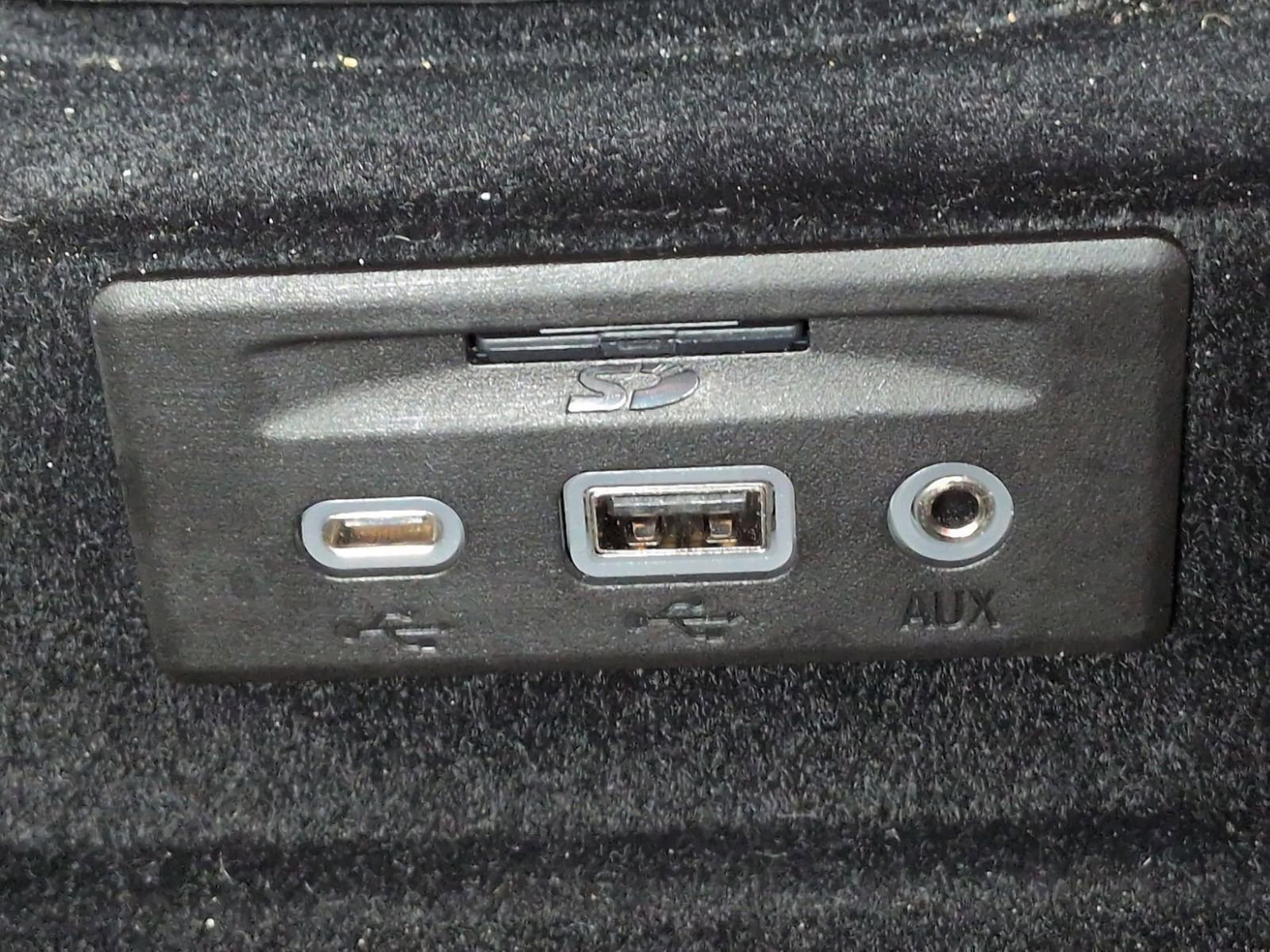 Used 2020 Chevrolet Corvette Stingray w/ 3LT Preferred Equipment Group image 33