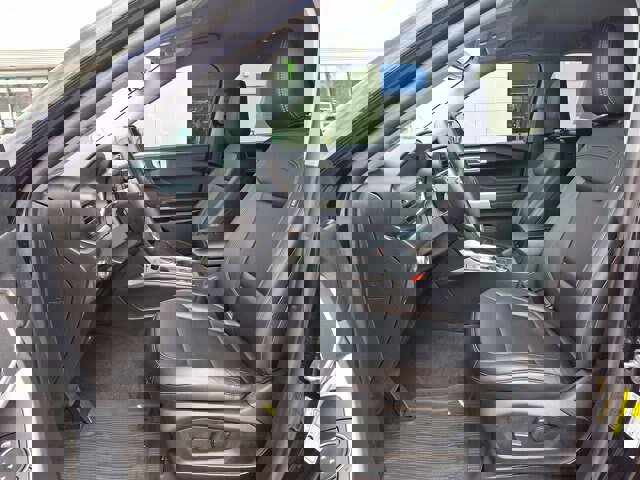 Certified 2022 Ford Explorer XLT w/ Equipment Group 202A image 11