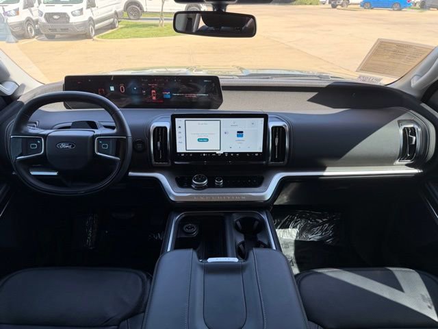 Certified 2025 Ford Expedition Platinum image 28
