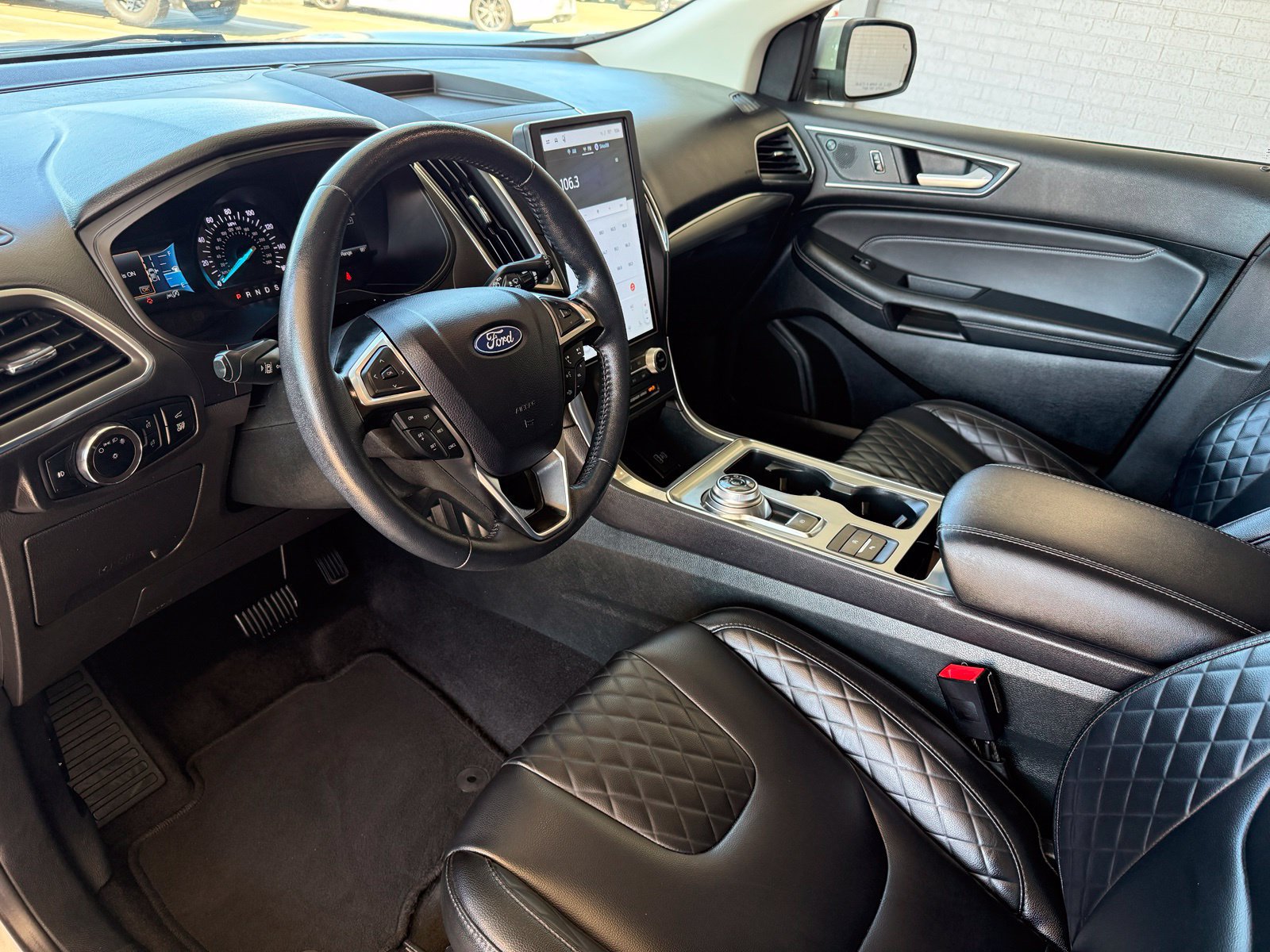 Certified 2024 Ford Edge Titanium AWD/4WD image 11