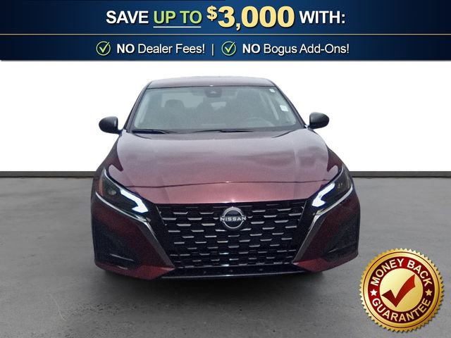 Used 2025 Nissan Altima 2.5 SV FWD image 11