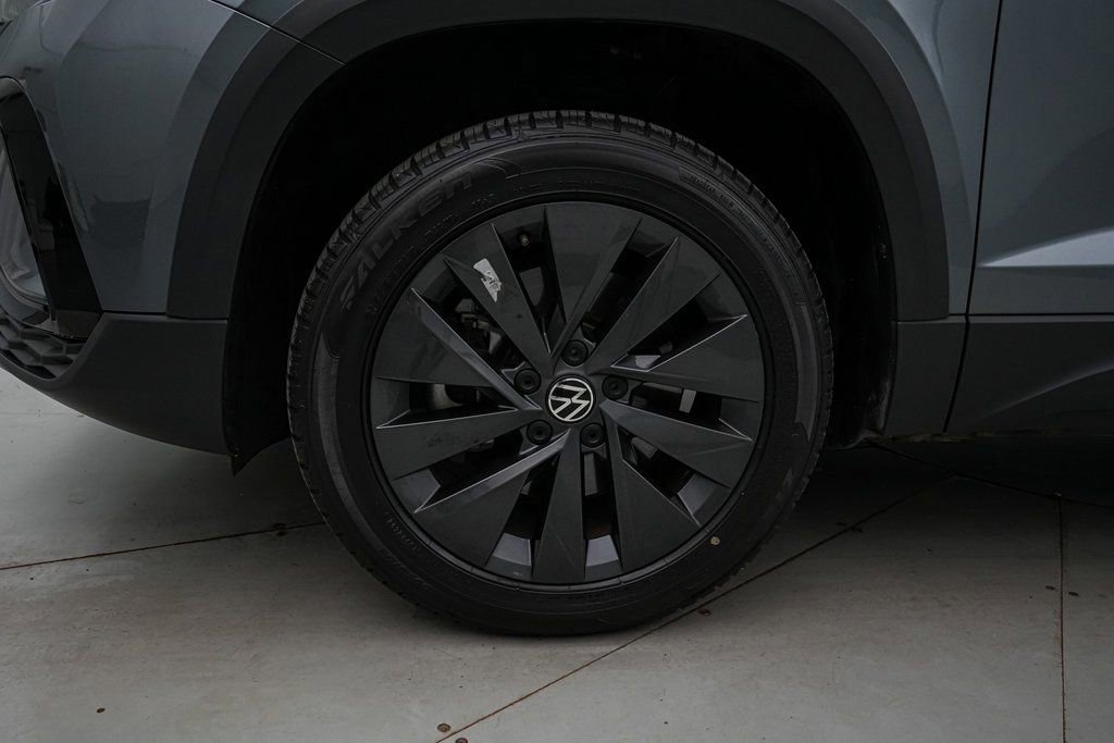 Used 2024 Volkswagen Taos S image 10