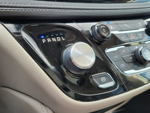 Used 2023 Chrysler Pacifica Limited image 34