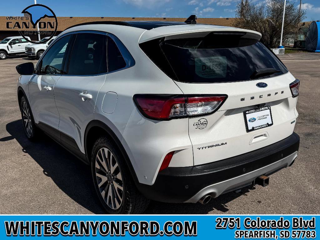 Certified 2020 Ford Escape Titanium image 3