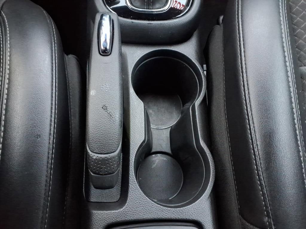 Used 2020 Buick Encore Preferred image 13