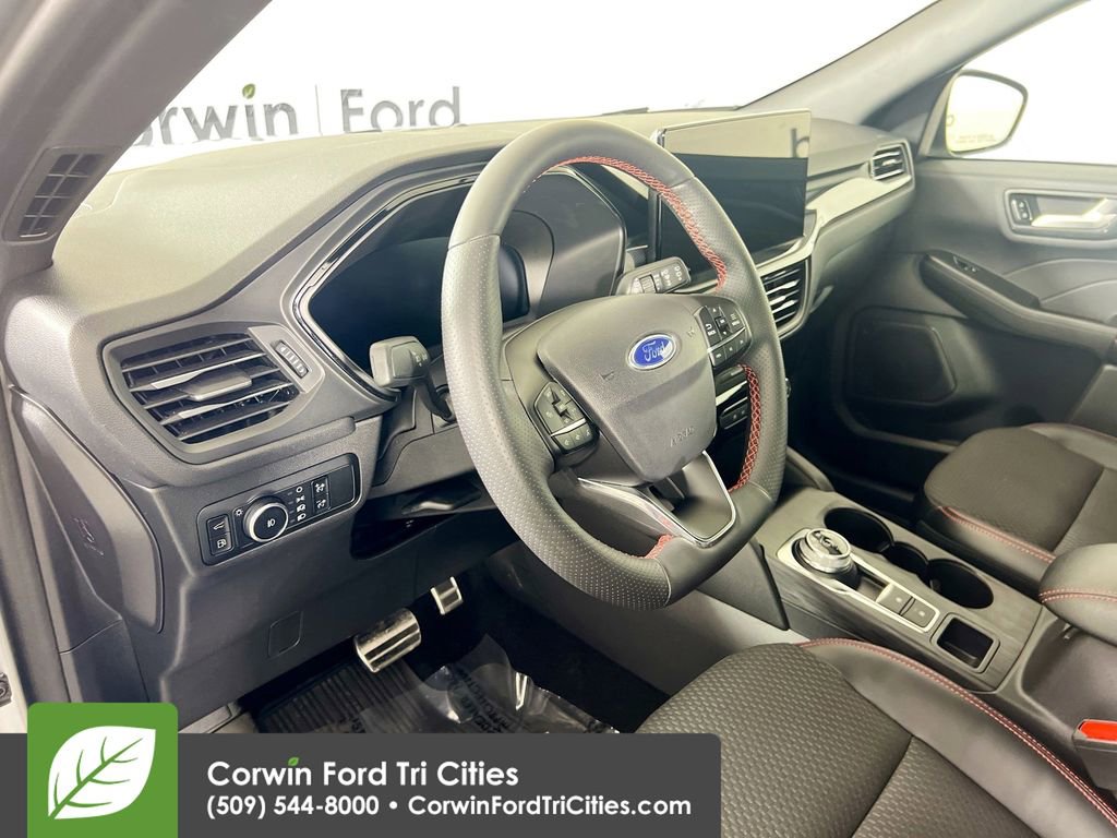 Certified 2024 Ford Escape ST-Line Elite w/ Class II Trailer Tow Package video 3