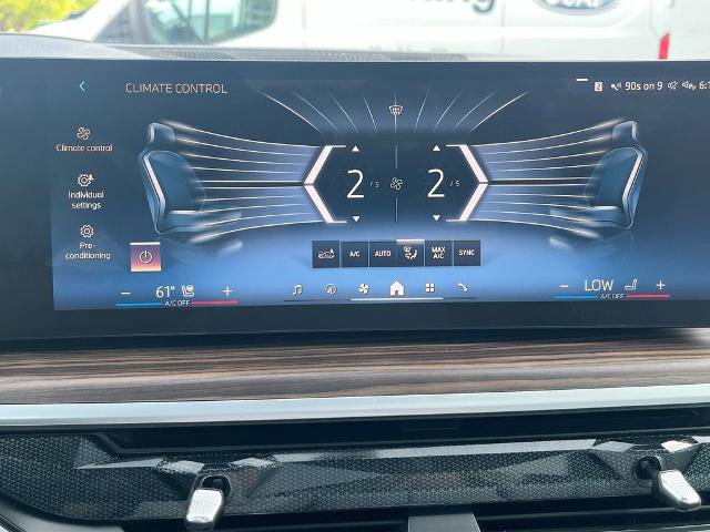 Used 2025 BMW X5 xDrive40i w/ Climate Comfort Package image 19