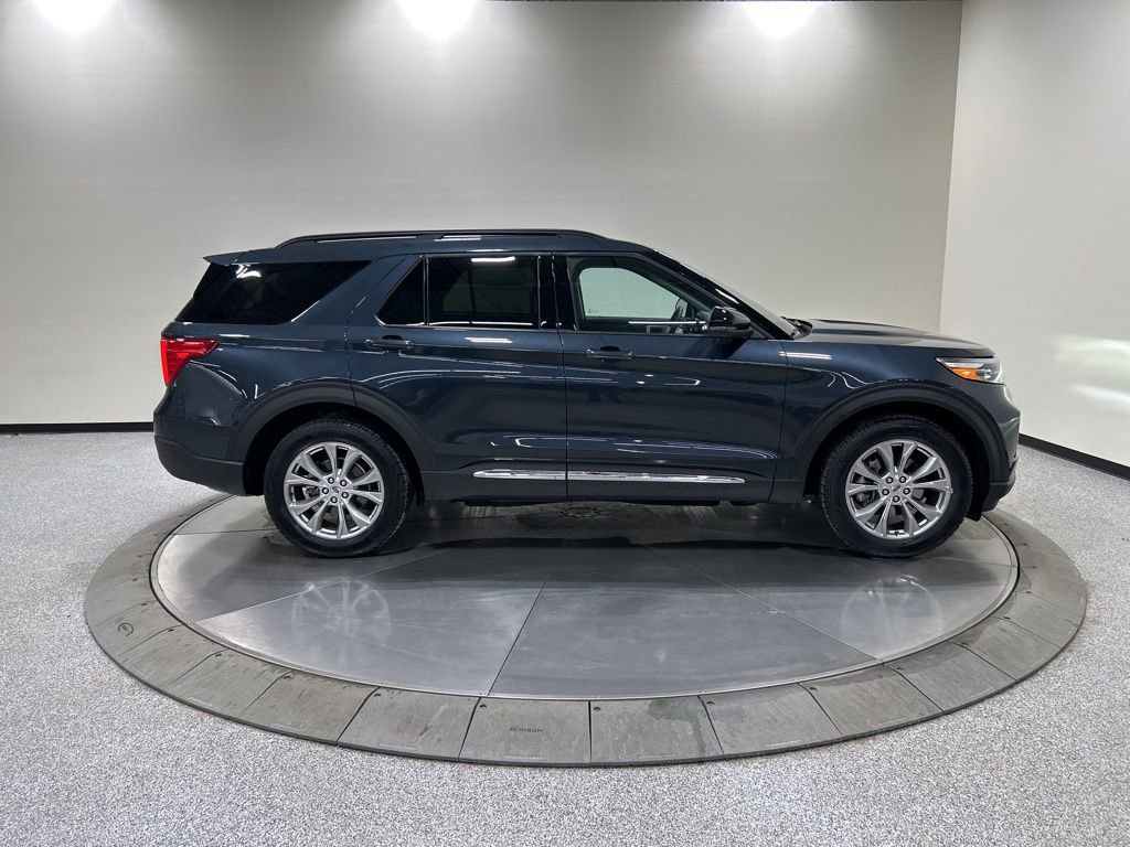 Certified 2024 Ford Explorer XLT w/ Equipment Group 202A image 6