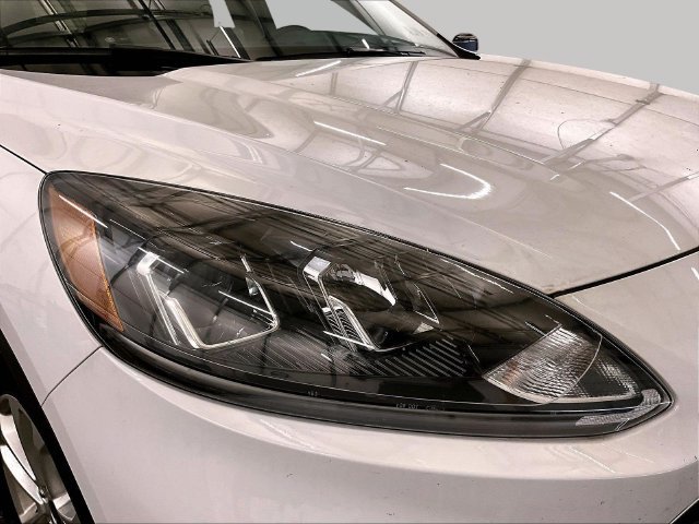Certified 2020 Ford Escape SE AWD/4WD image 27