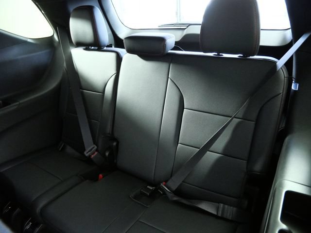 Used 2026 Chevrolet Traverse Z71 w/ Driver Confidence Package AWD/4WD image 16