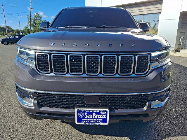 Used 2025 Jeep Wagoneer 4WD w/ Premium Group I image 2