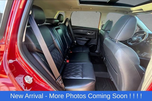 Used 2024 Nissan Rogue Platinum w/ Platinum Premium Package AWD/4WD image 23