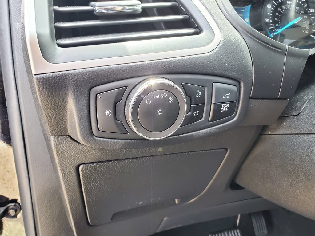 Certified 2023 Ford Edge SEL w/ Convenience Package AWD/4WD image 18