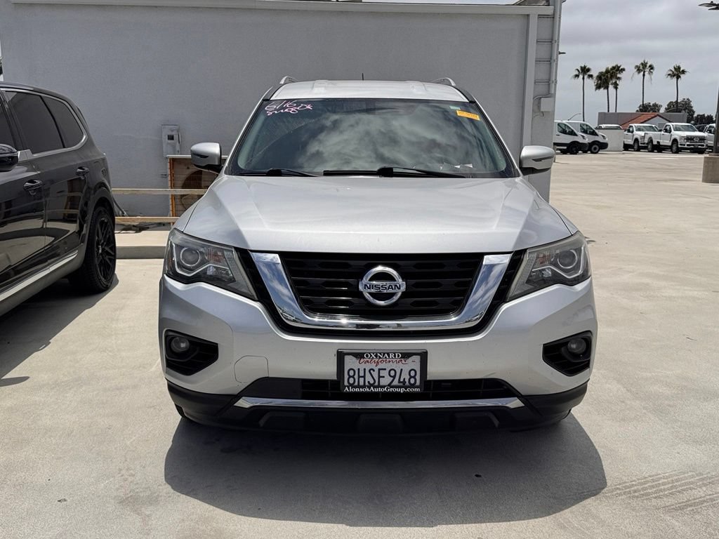 Used 2018 Nissan Pathfinder SV w/ Cargo Package FWD image 2