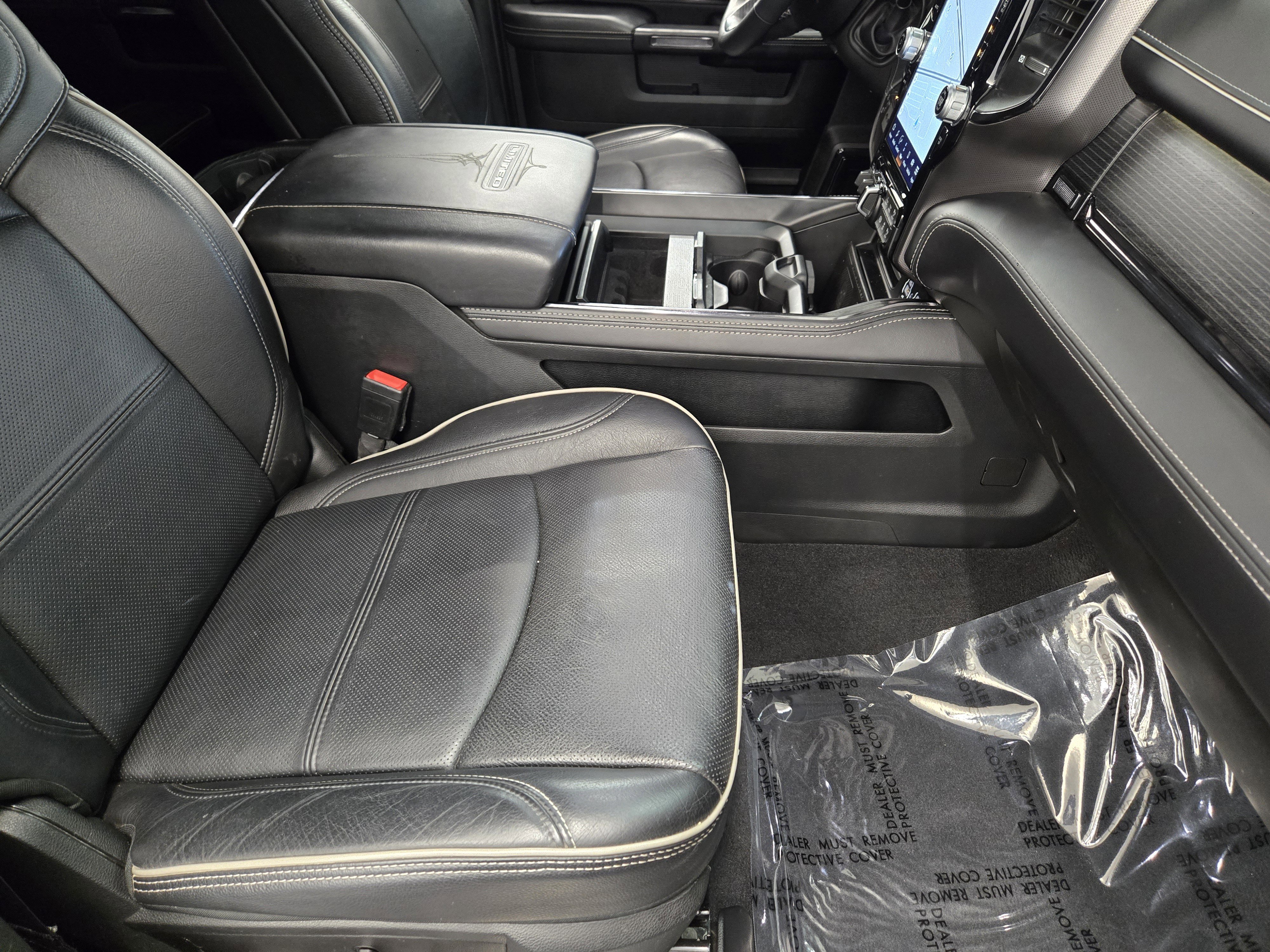 Used 2024 RAM 2500 Limited image 14