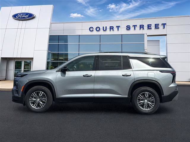Used 2026 Chevrolet Traverse LT AWD/4WD image 7