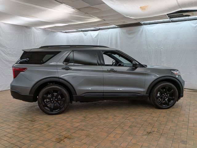 Certified 2024 Ford Explorer ST-Line w/ Class IV Trailer Tow Package image 6