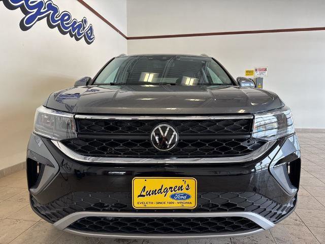 Used 2024 Volkswagen Taos SE image 5