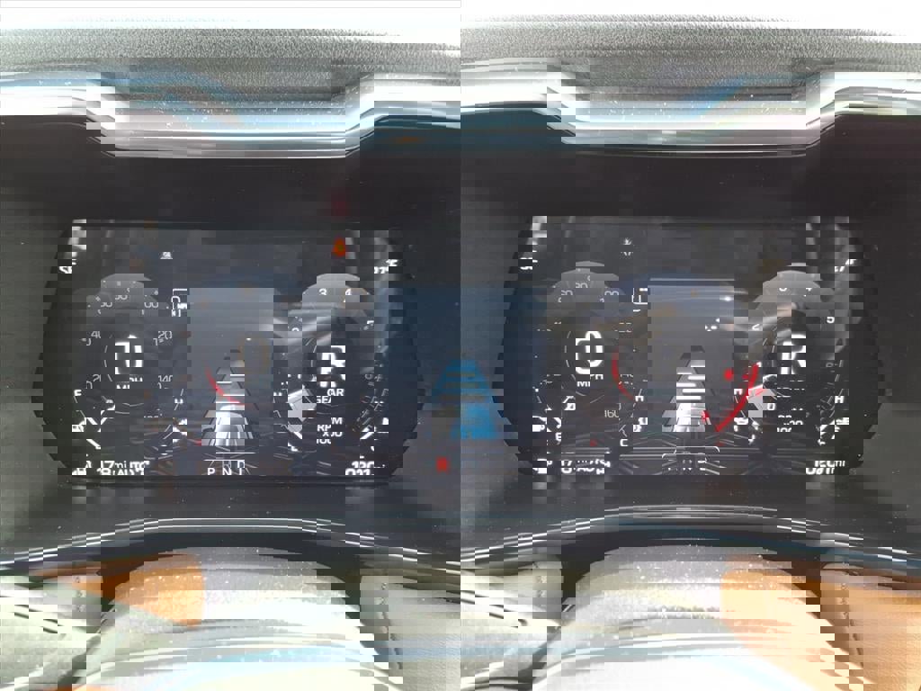 Used 2024 GMC Canyon AT4 w/ Canyon Safety Plus Package image 26