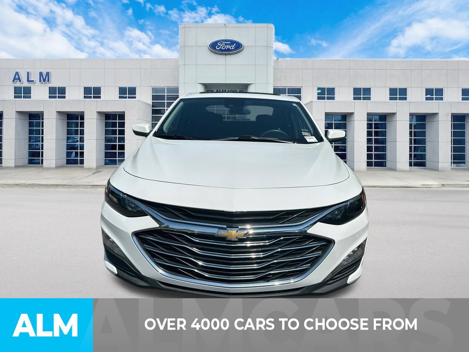 Used 2024 Chevrolet Malibu LT FWD image 2