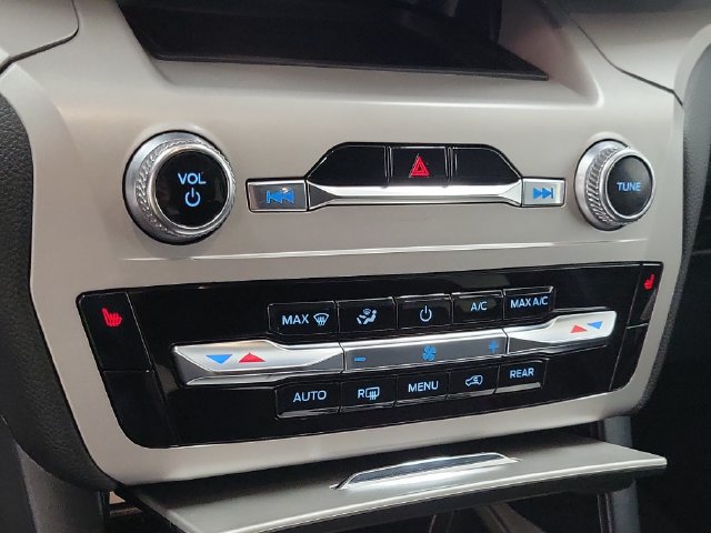 Certified 2023 Ford Explorer XLT AWD/4WD image 30