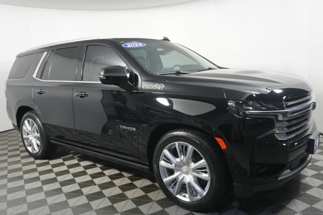 Used 2024 Chevrolet Tahoe High Country AWD/4WD image 2