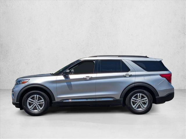 Certified 2021 Ford Explorer XLT w/ Equipment Group 202A RWD image 9
