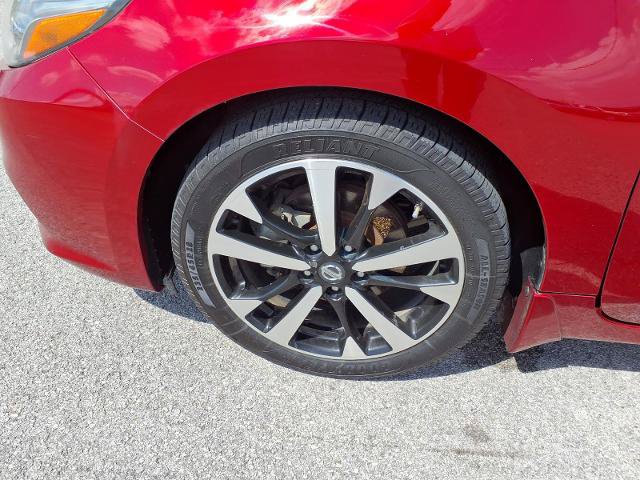 Used 2018 Nissan Altima 2.5 SR FWD image 5