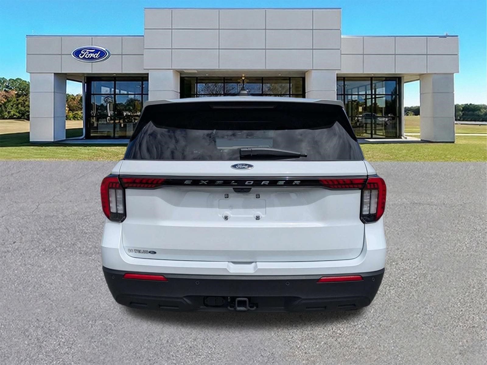 Certified 2026 Ford Explorer Active RWD image 5