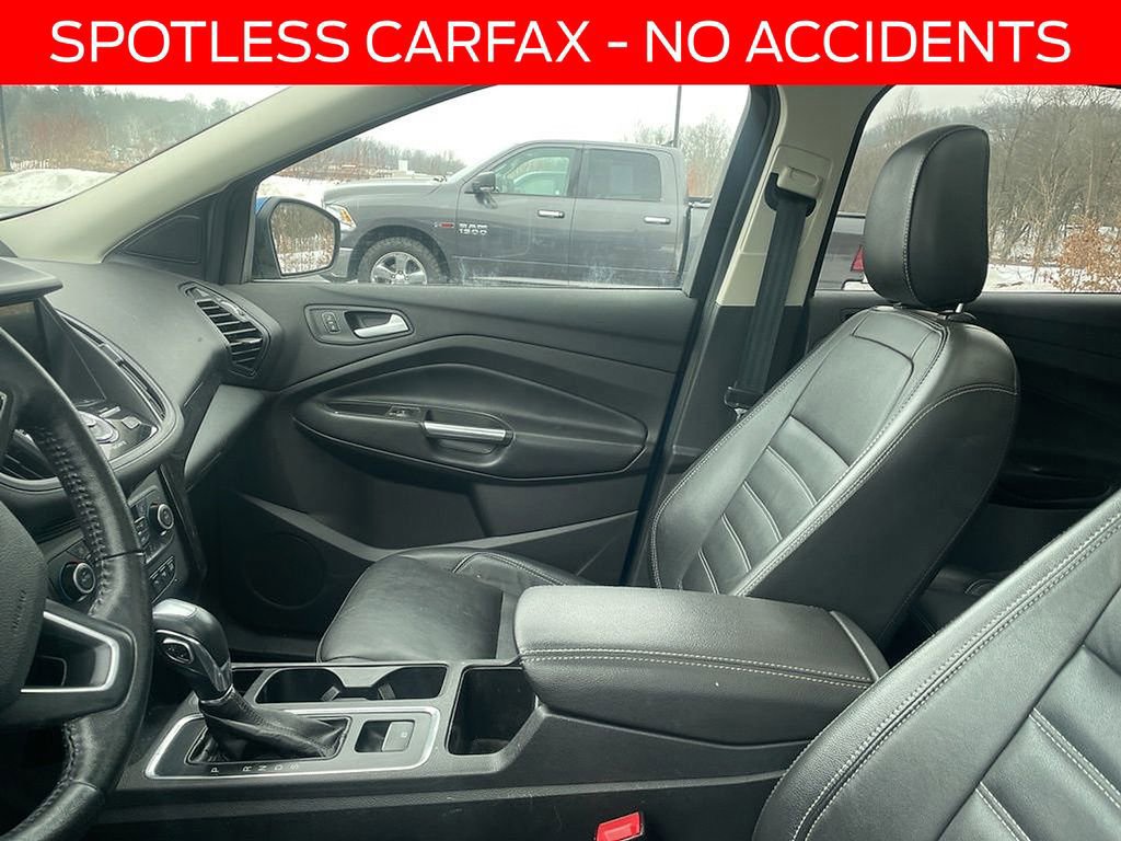 Certified 2019 Ford Escape Titanium image 6