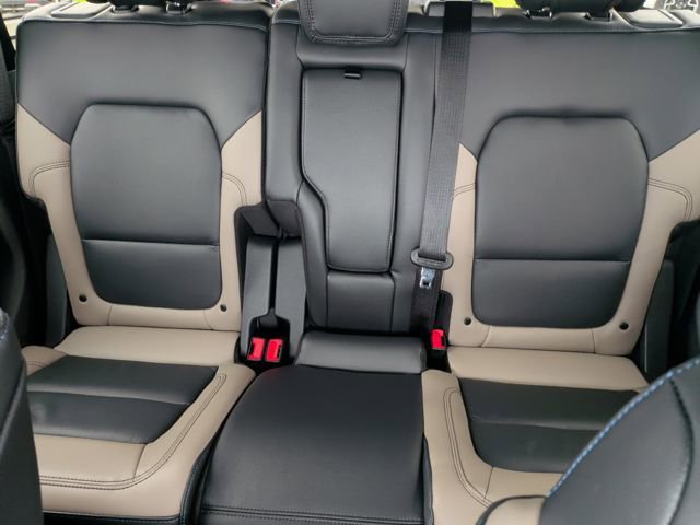 Certified 2024 Ford Bronco Wildtrak image 8