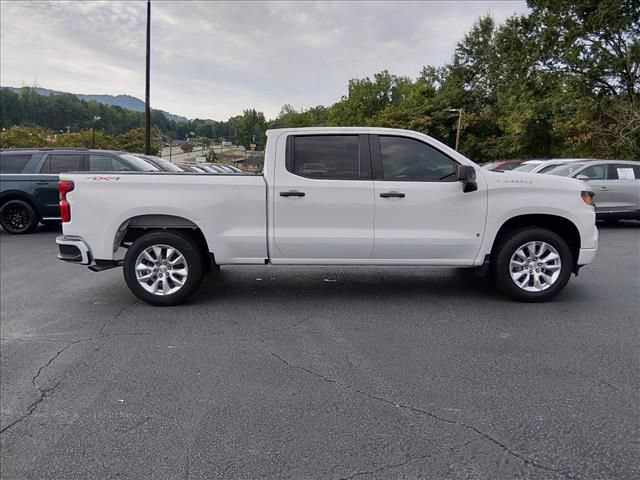Used 2022 Chevrolet Silverado 1500 Custom AWD/4WD image 3