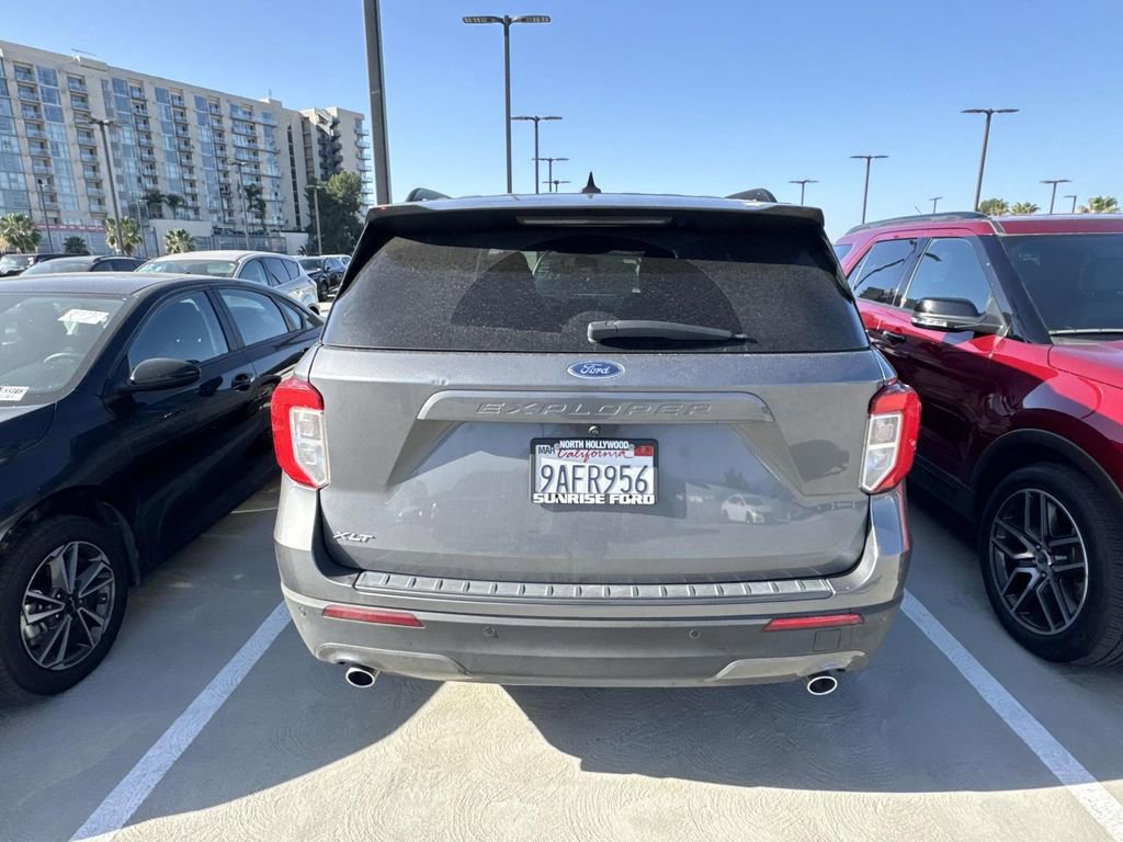 Certified 2022 Ford Explorer XLT w/ Equipment Group 202A image 6