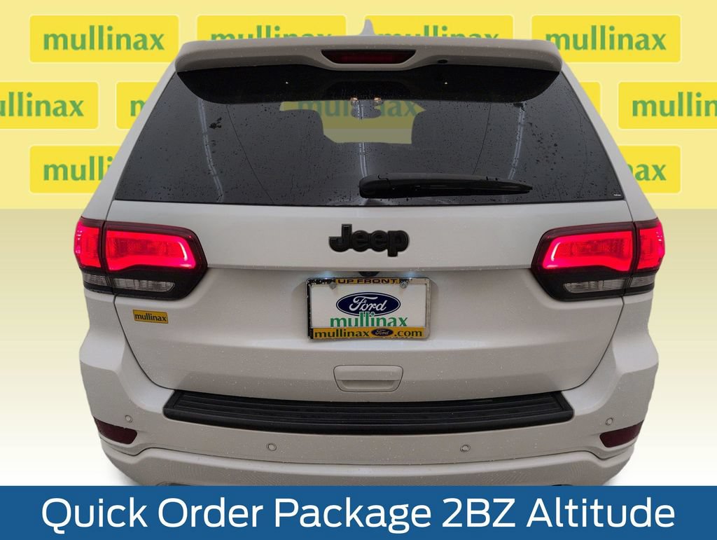 Used 2020 Jeep Grand Cherokee Altitude RWD image 20