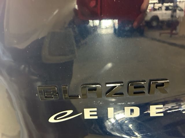 Used 2020 Chevrolet Blazer LT FWD image 29