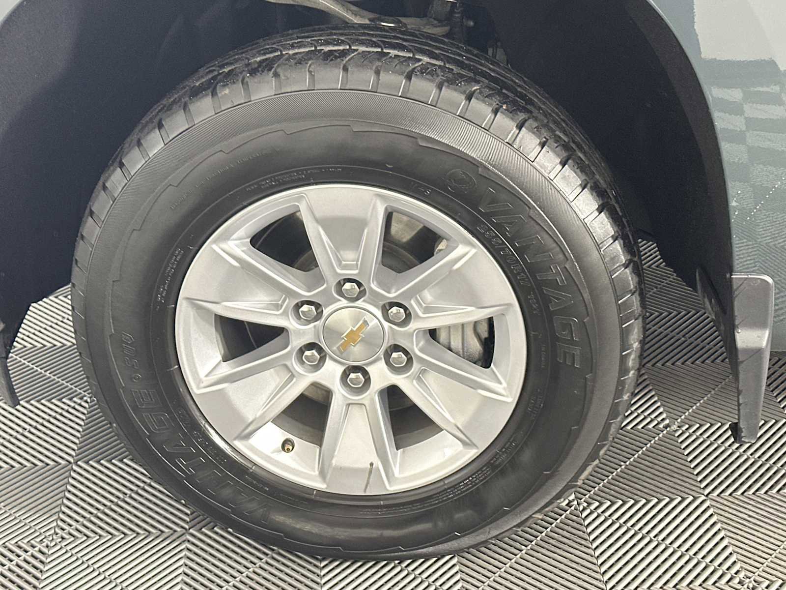 Used 2025 Chevrolet Silverado 1500 LT image 11