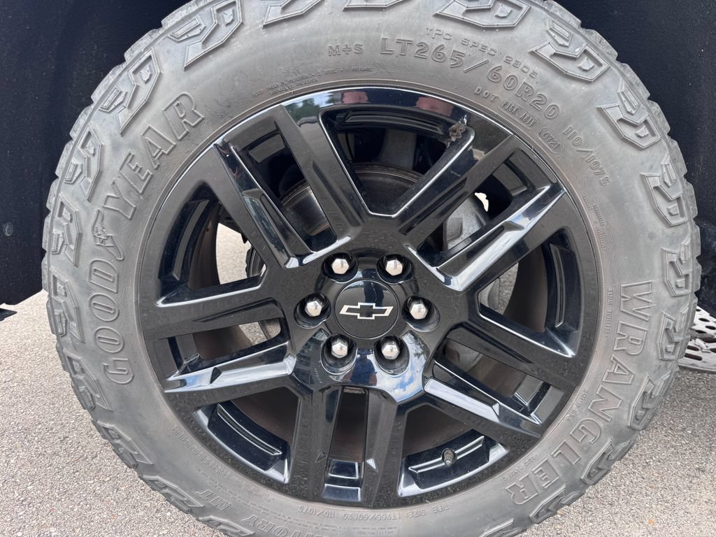 Used 2021 Chevrolet Silverado 1500 Custom Trail Boss w/ Safety Confidence Package AWD/4WD image 9