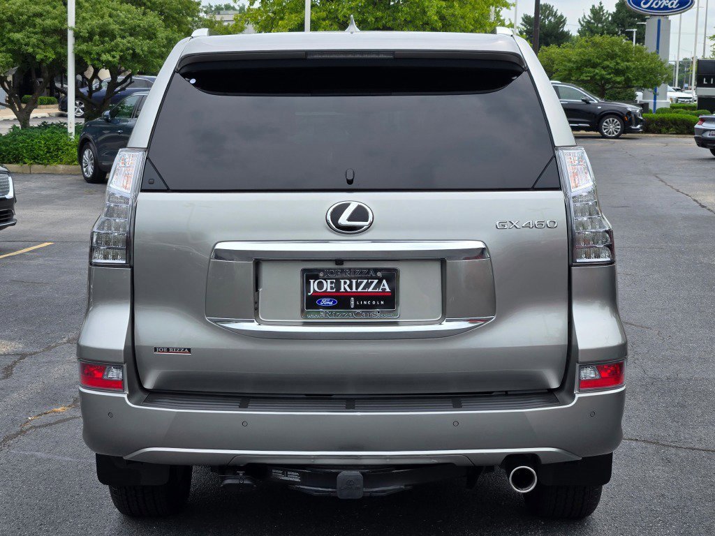Used 2023 Lexus GX 460 Premium image 3