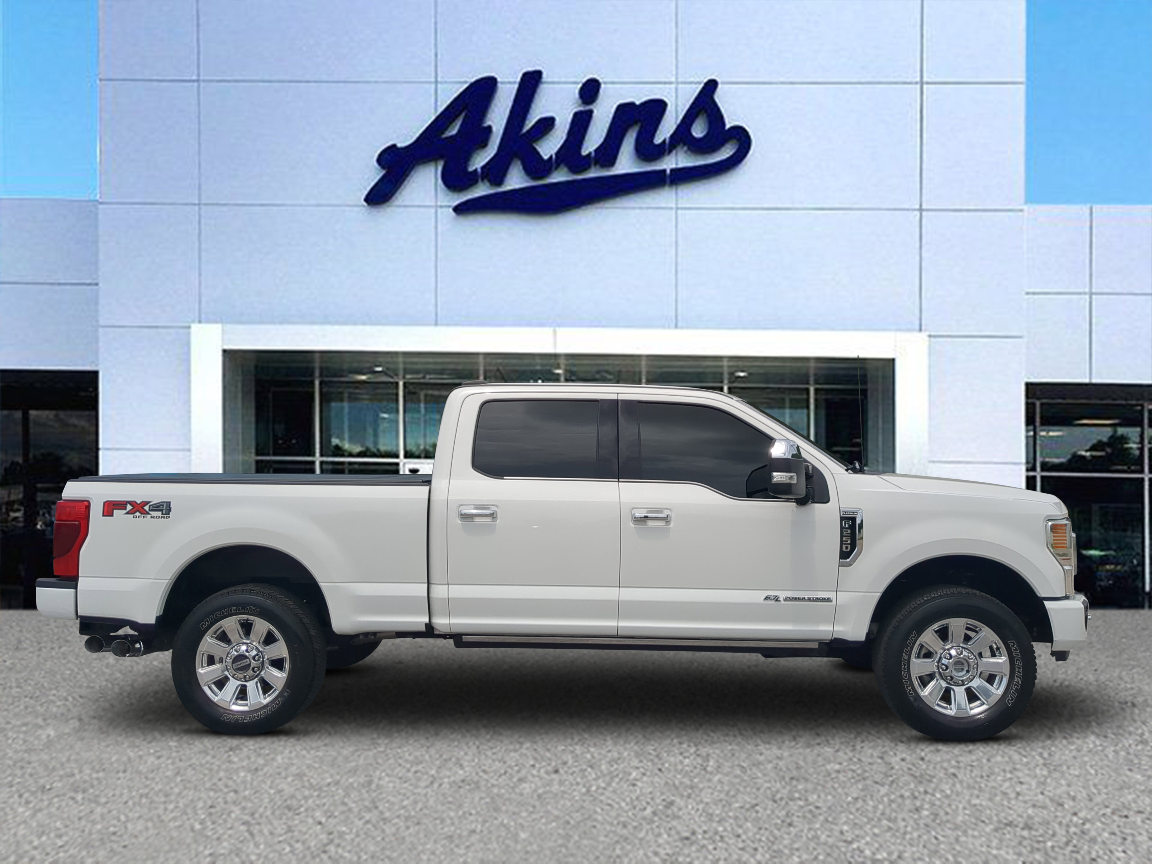 Certified 2022 Ford F250 Platinum AWD/4WD image 1