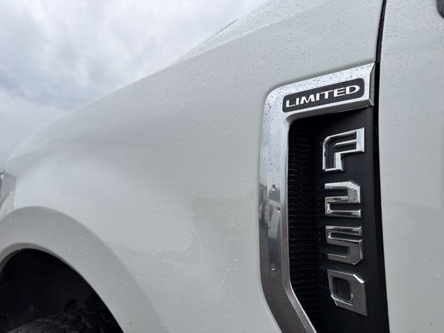 Certified 2022 Ford F250 Limited w/ FX4 Off-Road Package AWD/4WD image 34