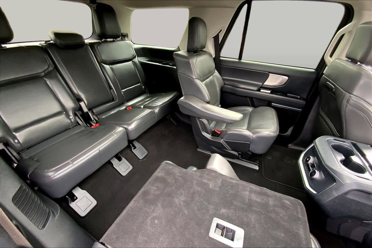 Certified 2025 Ford Expedition Active AWD/4WD image 18
